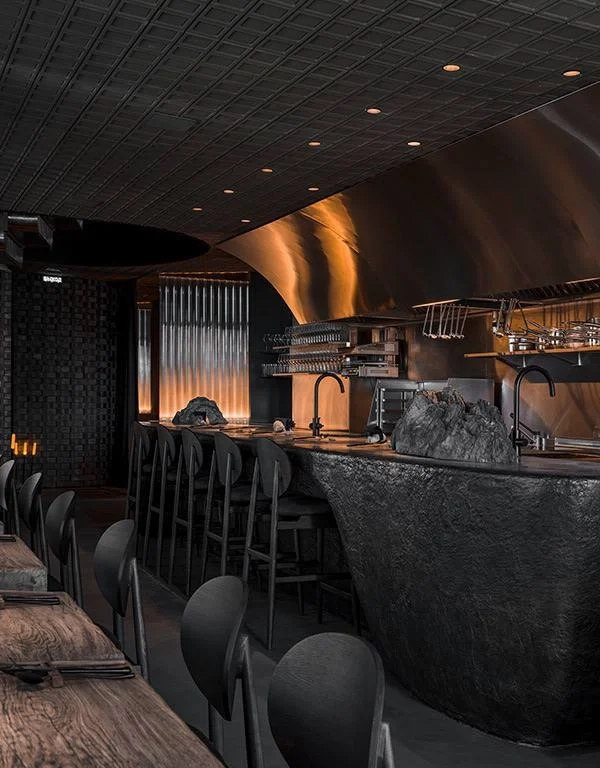 Avant-garde experience with innovative design in Dubai Bar Interior Design.